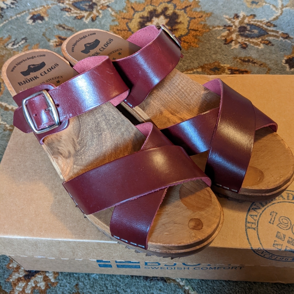 Bjork wooden clog sandals